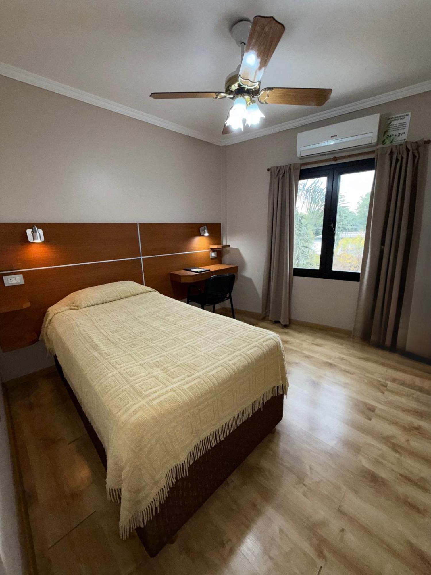 Hotel Escala Uno Santo Tome  Bagian luar foto